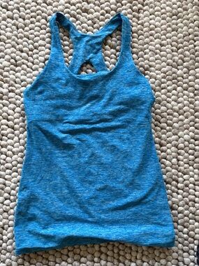 Beyond Yoga Heathered Blue Racerback Tank Top - Women's Active Layer